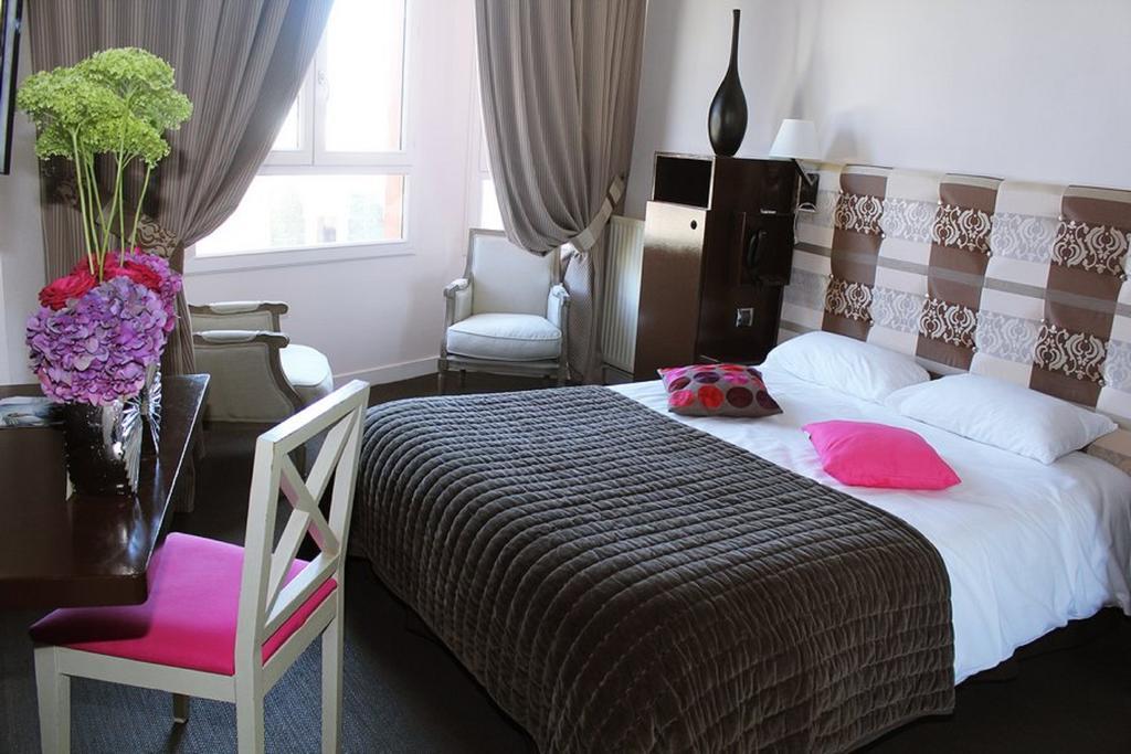 Hotel Des Bains غرانفيل الغرفة الصورة